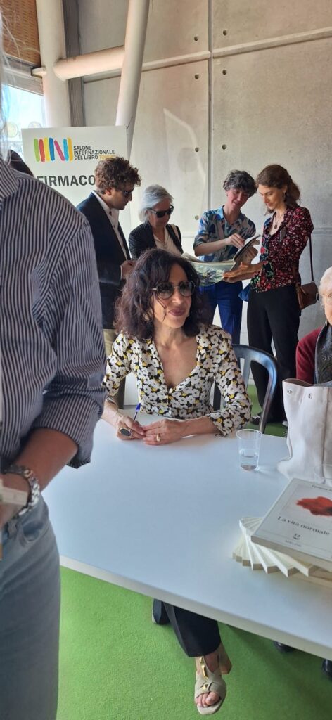 Cronache dal Salone 2025 - Patty con Yasmine Reza