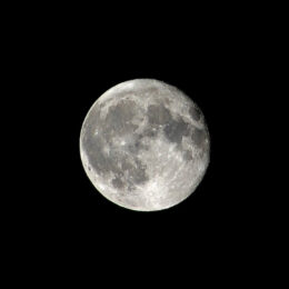 Due lune, nei tuoi occhi, quella notte.