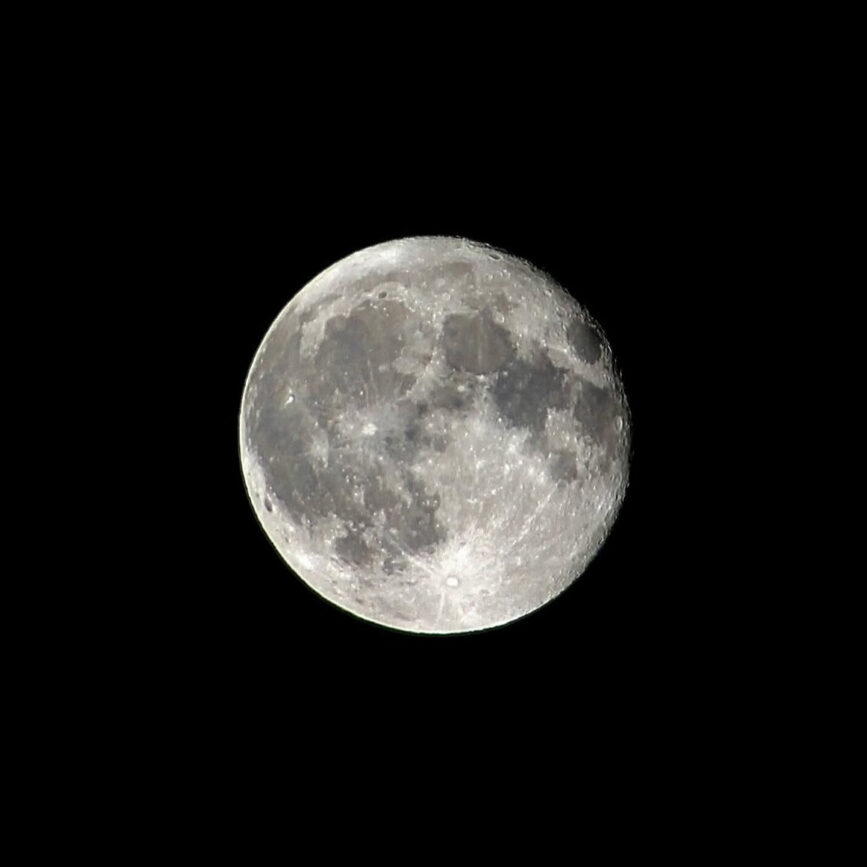 Due lune, nei tuoi occhi, quella notte.